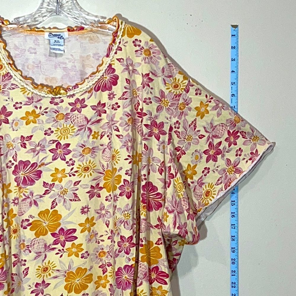Beautiful Dreams & Co Plus Size Floral Print Shirt. Size 5X/6X - Picture 4 of 5